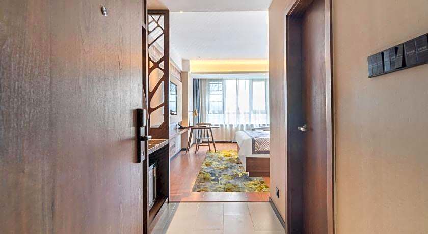 GEM Hotel Luoyang Longmen High Speed Railway Station Univerisity Town