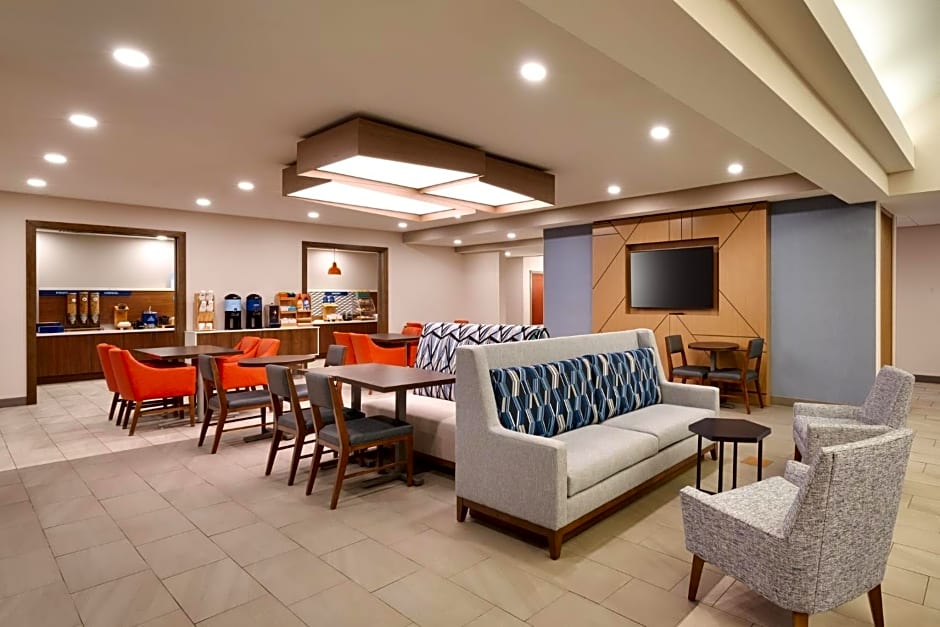 Holiday Inn Express and Suites Helena By IHG