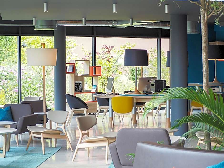 Nomad Paris Roissy CDG