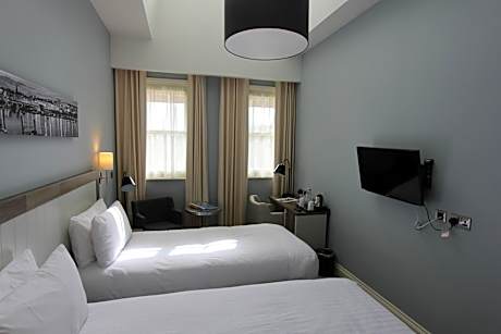 Classic Twin Room