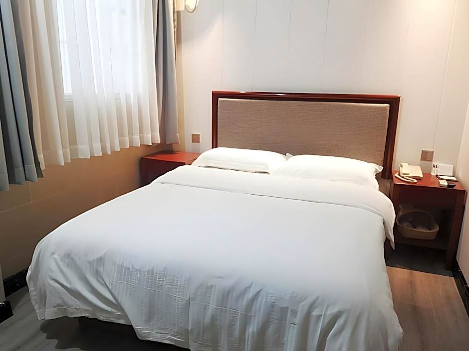 Green Tree Inn Nanjing Zhonghua Gate Subway Station Hotel