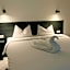 3 Monkeys Hotel