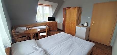 Triple Room with Private Bathroom