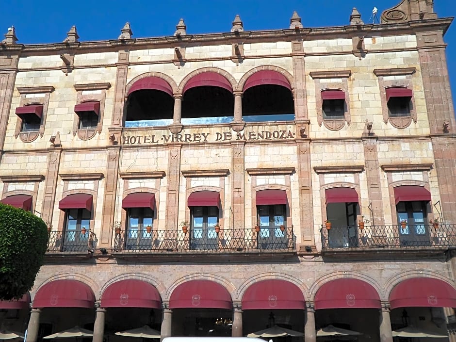 Hotel Virrey De Mendoza