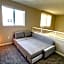 Luxury Residence Loft 3 Beds with Pool and Gym