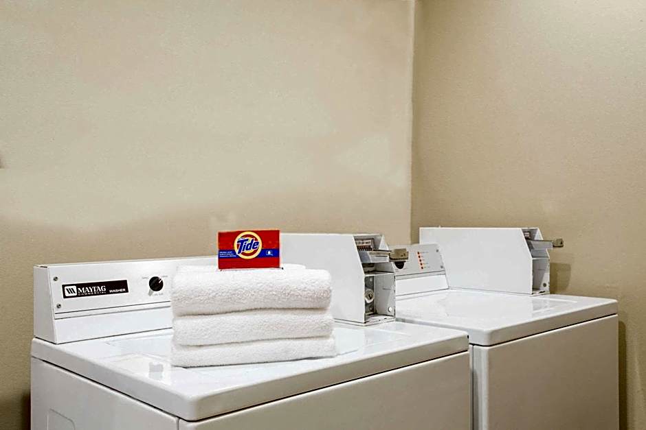 Days Inn & Suites by Wyndham Thibodaux