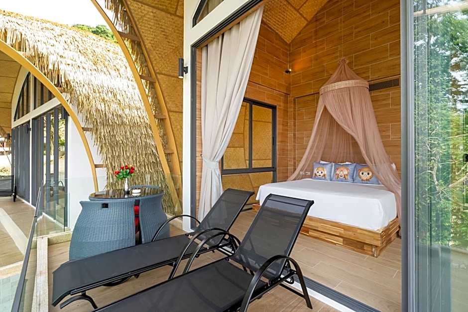 Three Monkeys Villas