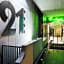 Twenty One Hotel