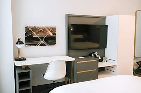 Standard King Room with Walk-In Shower