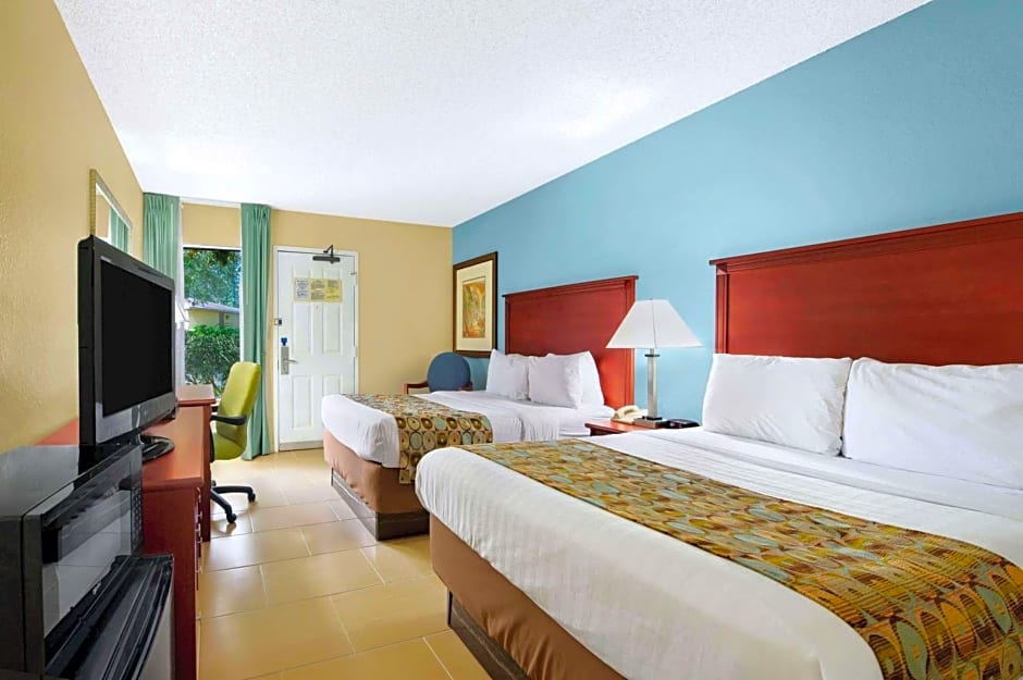 Baymont By Wyndham Gainesville I-75