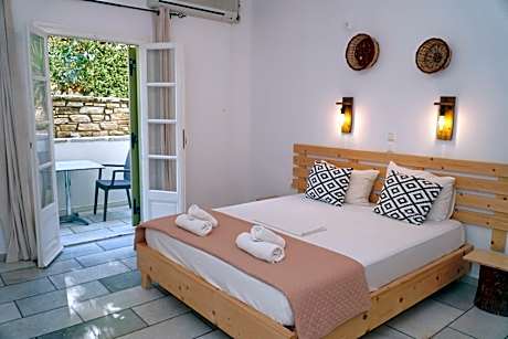 Executive Double Room Semi basement