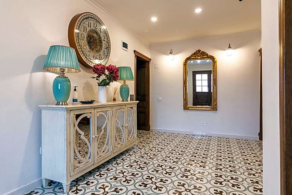 Nikolas Haus Central Location with Free Parking