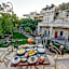 Sarnich Cave Suites