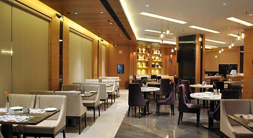Hotel Maple Grand