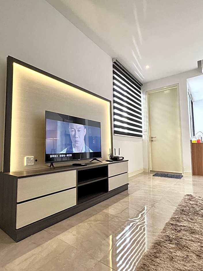 Imperio Residences Private Bathtub or Jacuzzi by Nestcove