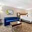 Holiday Inn Express Chicago-Downers Grove By IHG