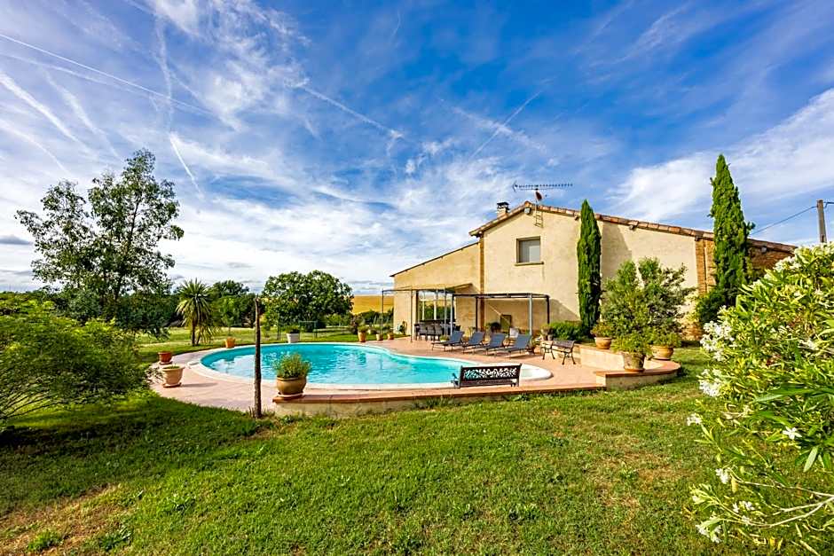Les Hauts de Grazac, Chambres et Tables d'hôtes