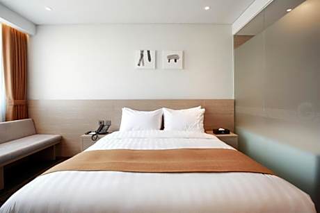 Deluxe Double Room - No Parking