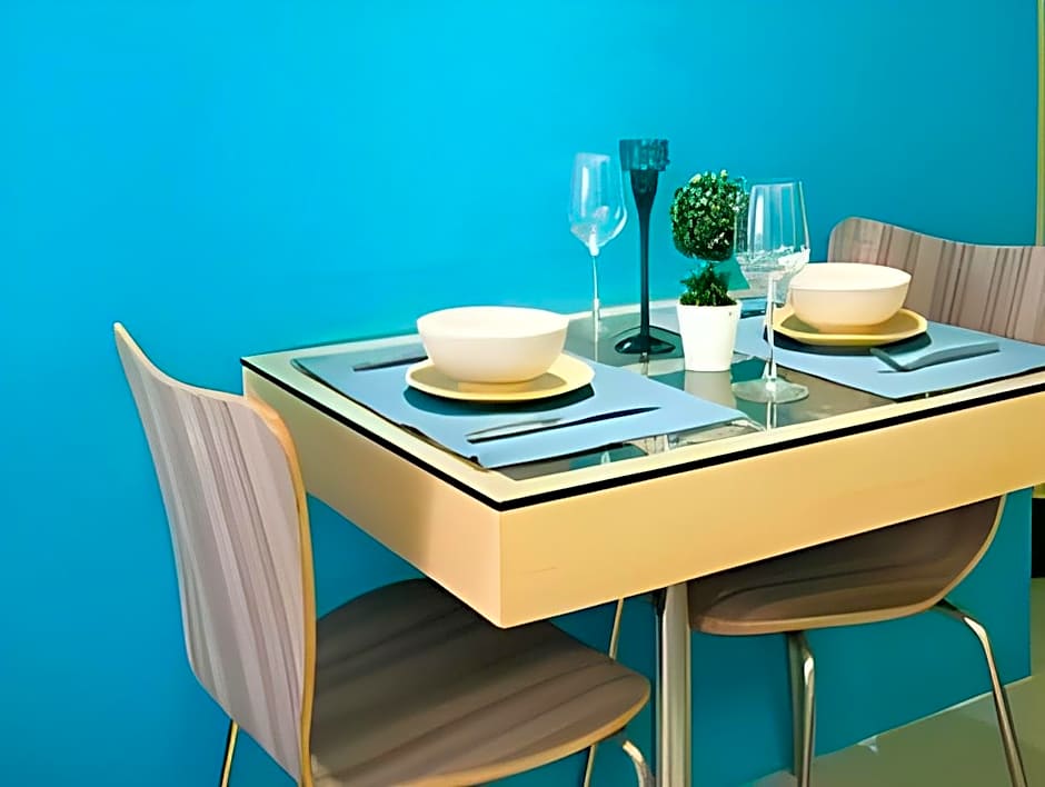 R-Con Blue Ocean Hotel