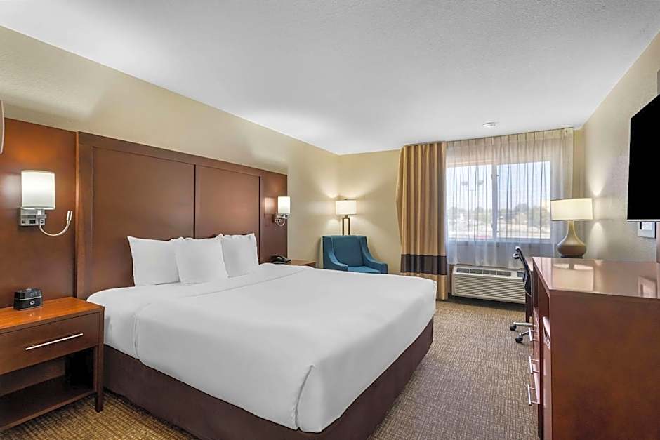 Comfort Inn & Suites Greeley