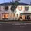 Star Bar Cafe and Hotel