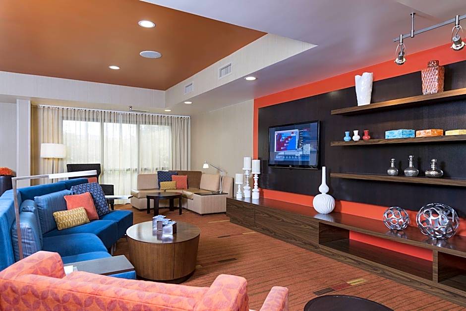 Courtyard by Marriott Bowling Green Convention Center