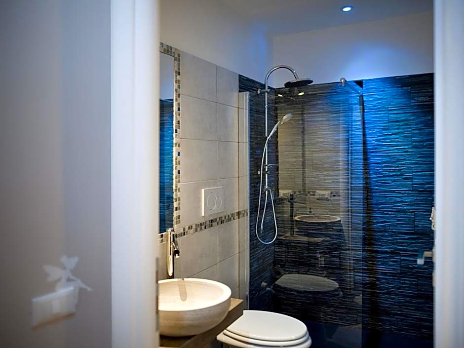 TinkerBell GuestHouse