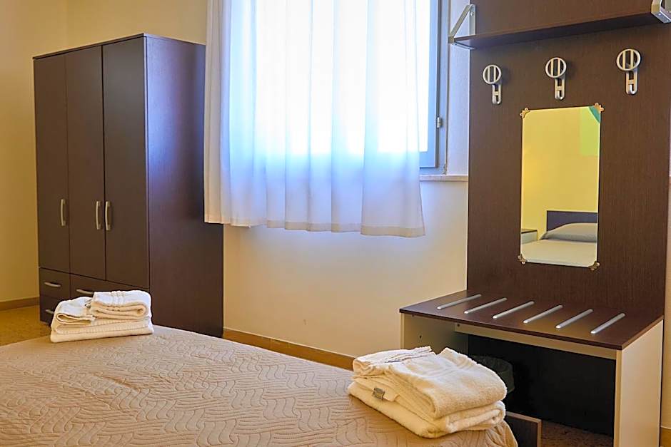 Soleē, Family Holidays & Hostelling