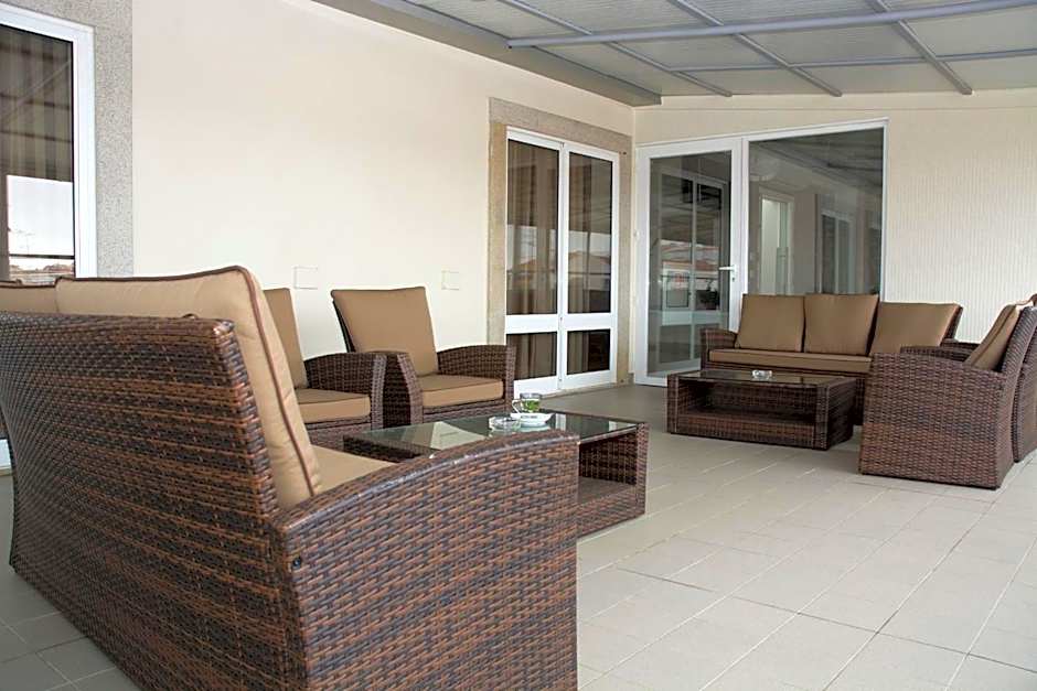 Hotel Rainha D. Amélia, Arts & Leisure