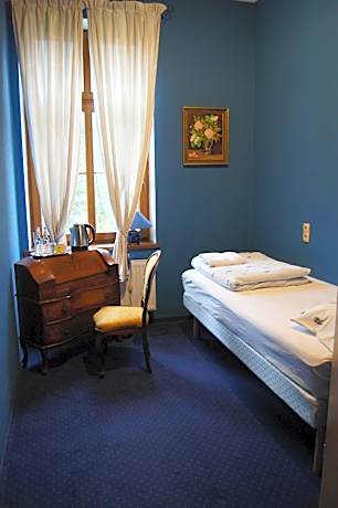 Single Room with Garden View