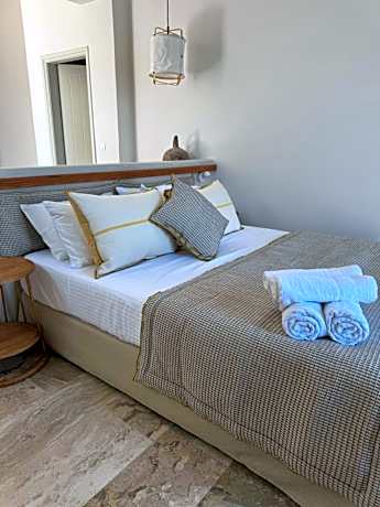 Two-Bedroom Suite with Sea Caldera Volcano View