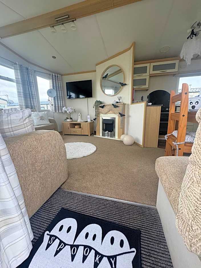 marine getaways caravan hire