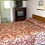 Pinecrest Motel