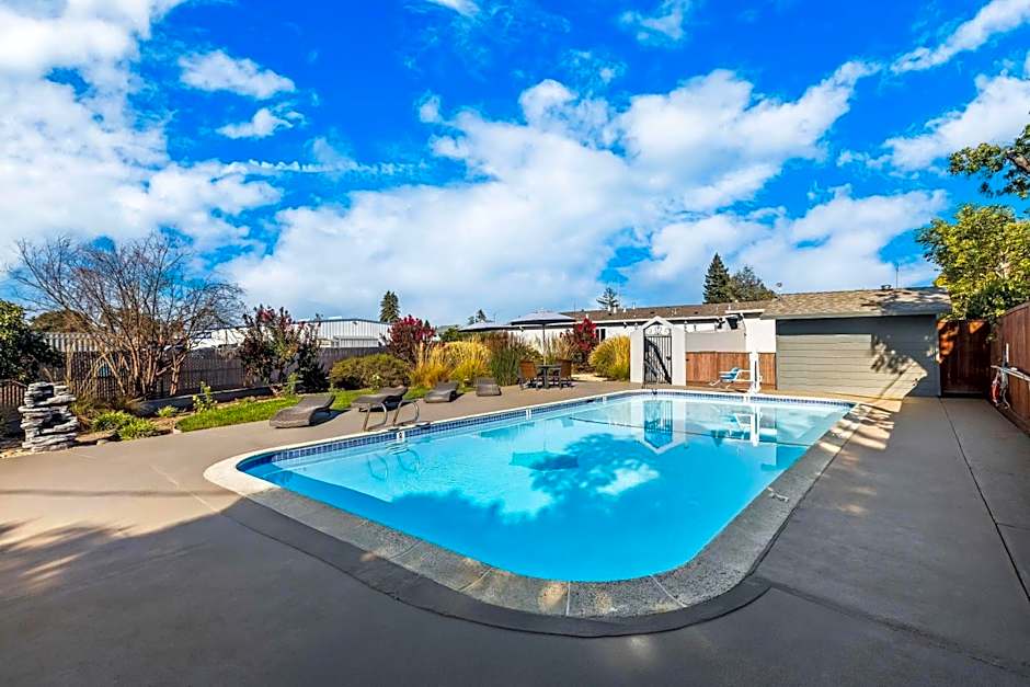 Travelodge by Wyndham Santa Rosa Wine Country