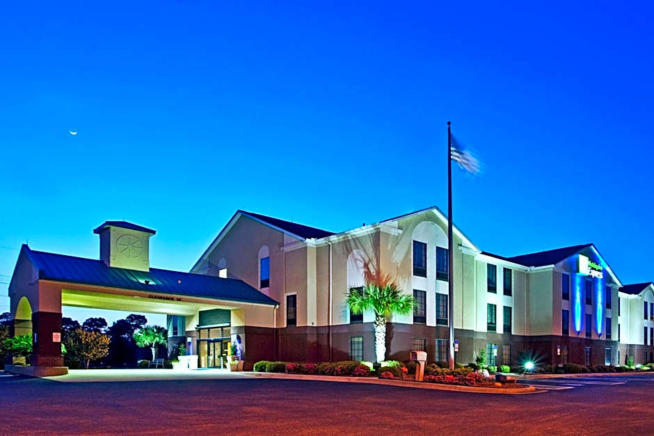Holiday Inn Express & Suites Milton East I-10 By IHG