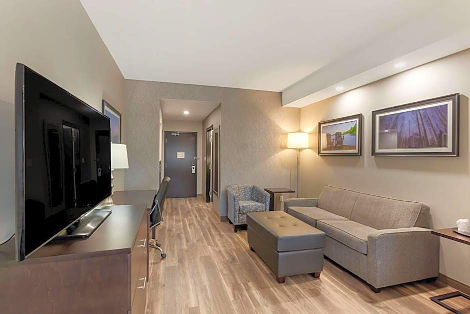 Best Western Premier Northwood Hotel