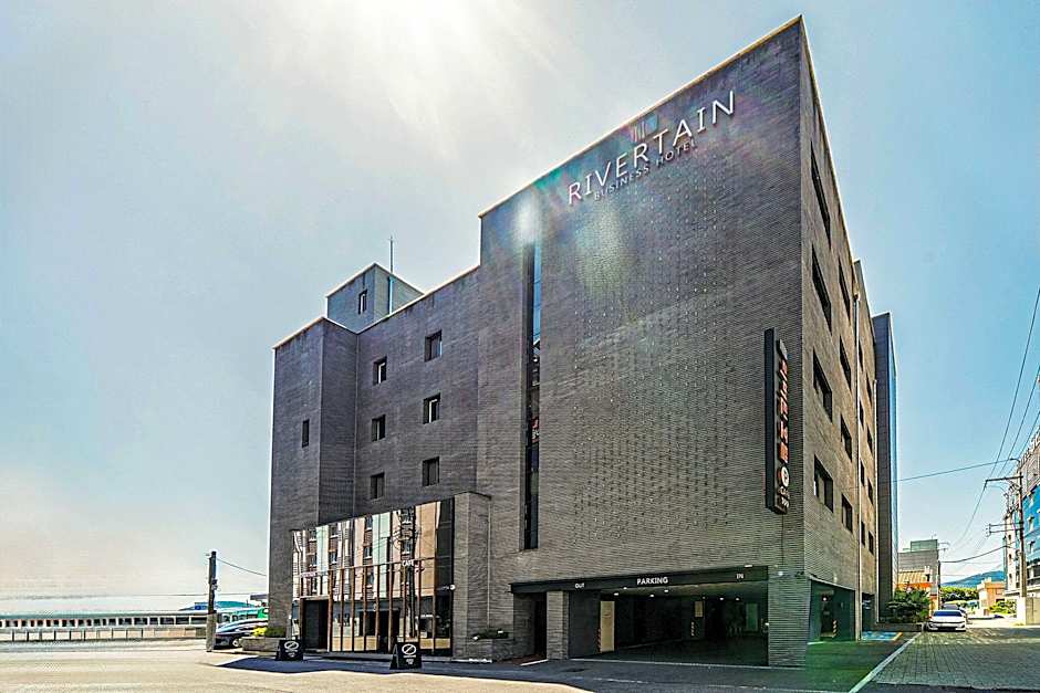 Rivertain Hotel Gyeongju