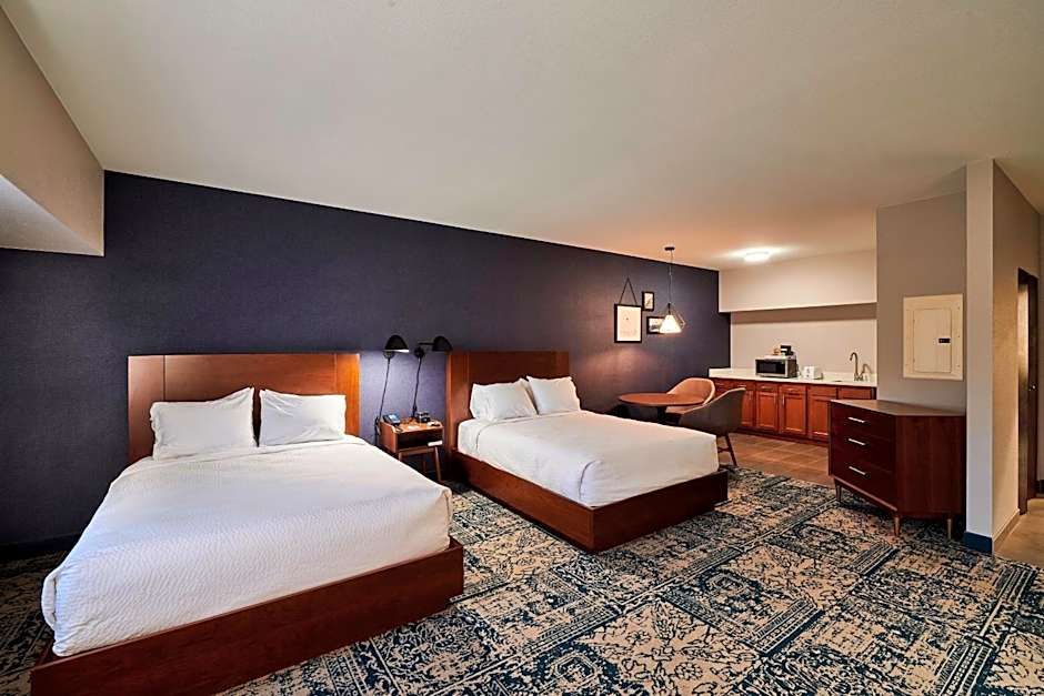 Four Points by Sheraton Cleveland-Eastlake