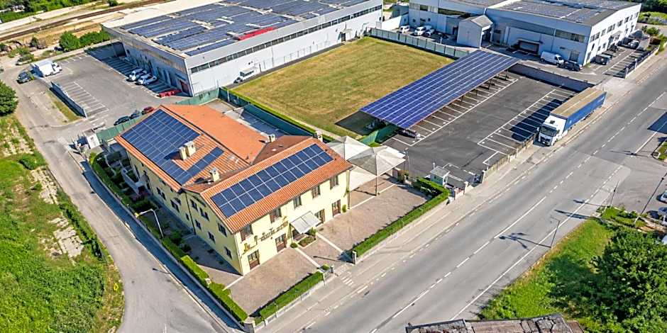 Felix Hotel & Residence