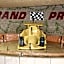 Grand Prix Motel Beach Front