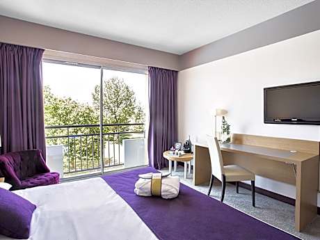 Privilege Room with Double Bed and Views of The Golf Course