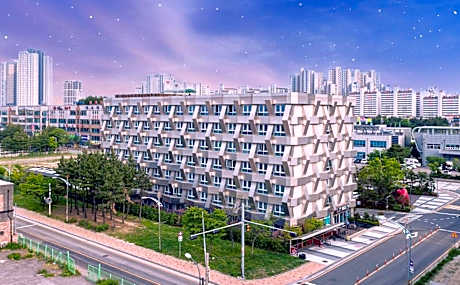 Chungchoho Best Hotel