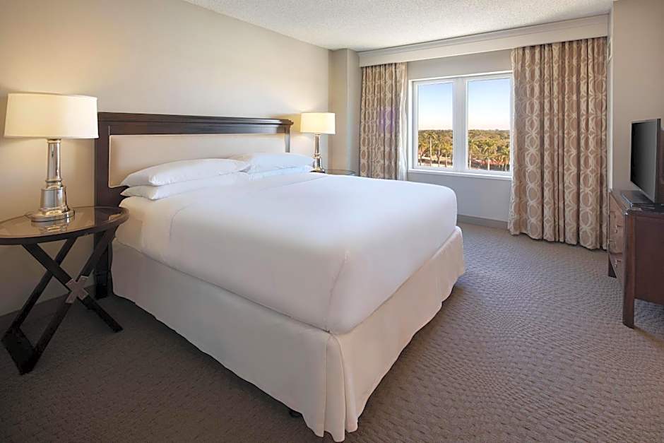 Sheraton® Suites Fort Lauderdale West