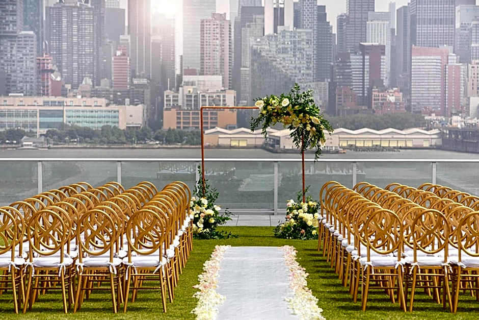 Envue, Autograph Collection