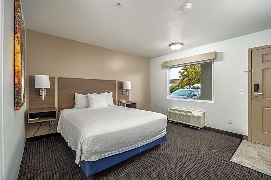 St. George Inn and Suites