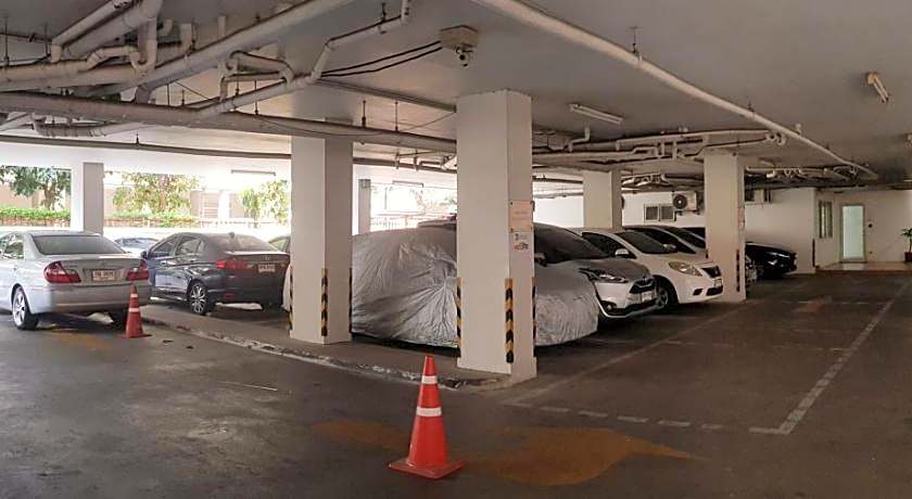 Sena House Paholyothin 30