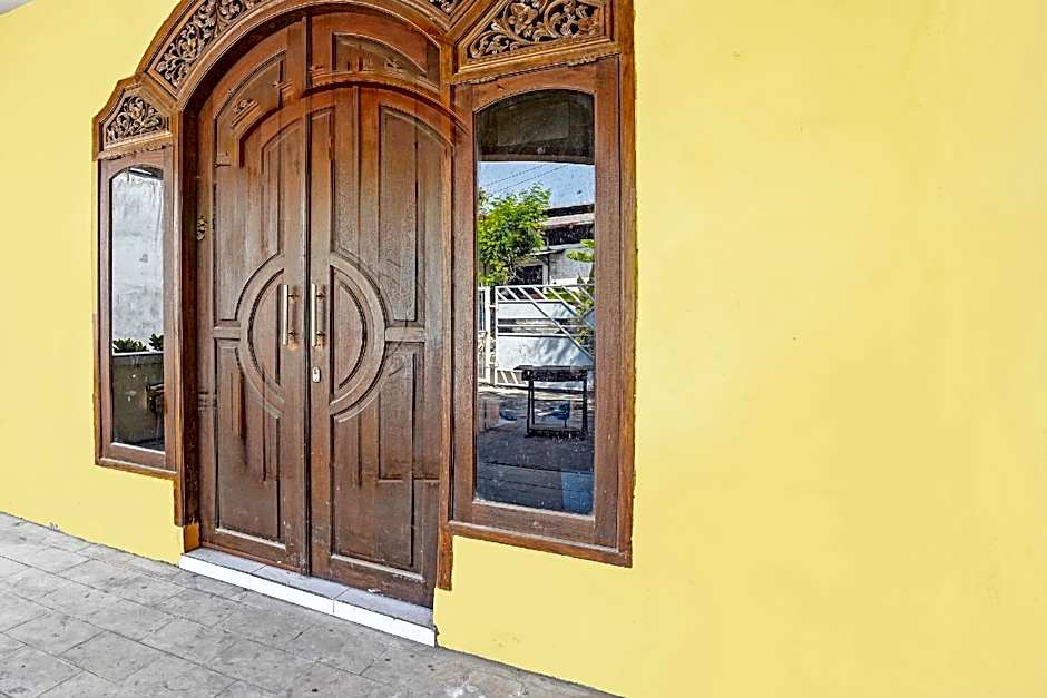 OYO 3285 Wonoayu Residence Syariah