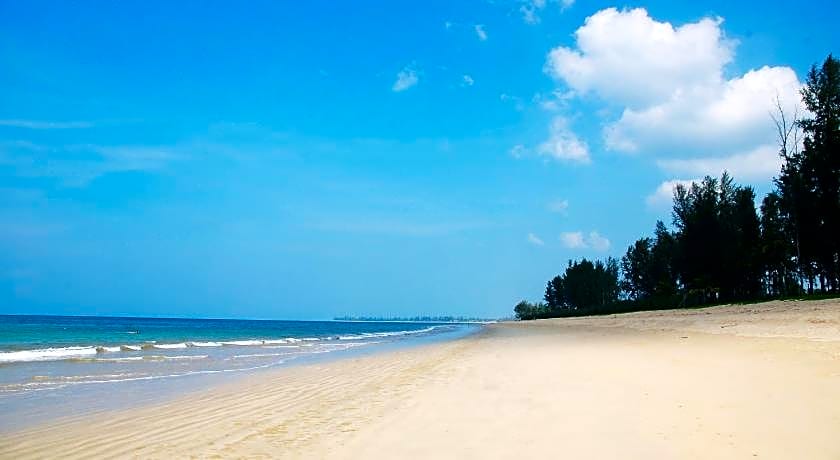 Khaolak Orchid Beach Resort (SHA Plus)
