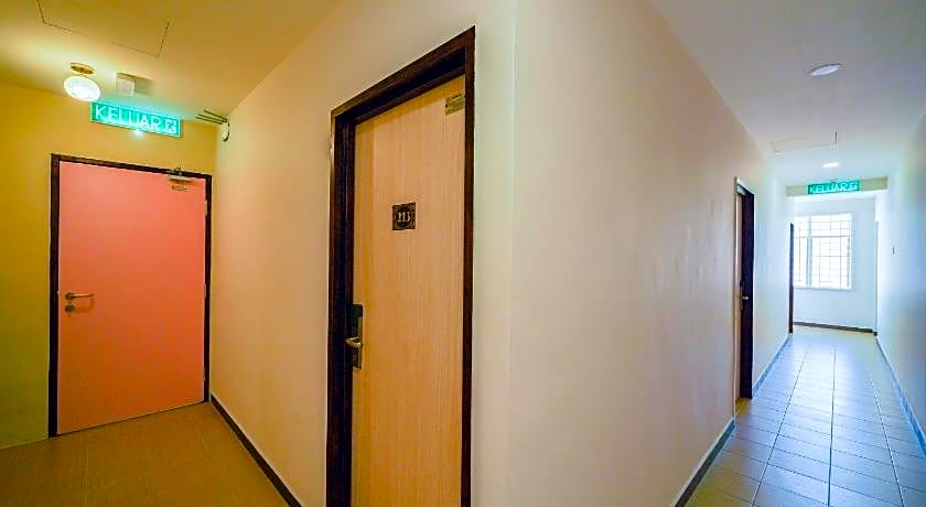 CMN Hotel & Homestay