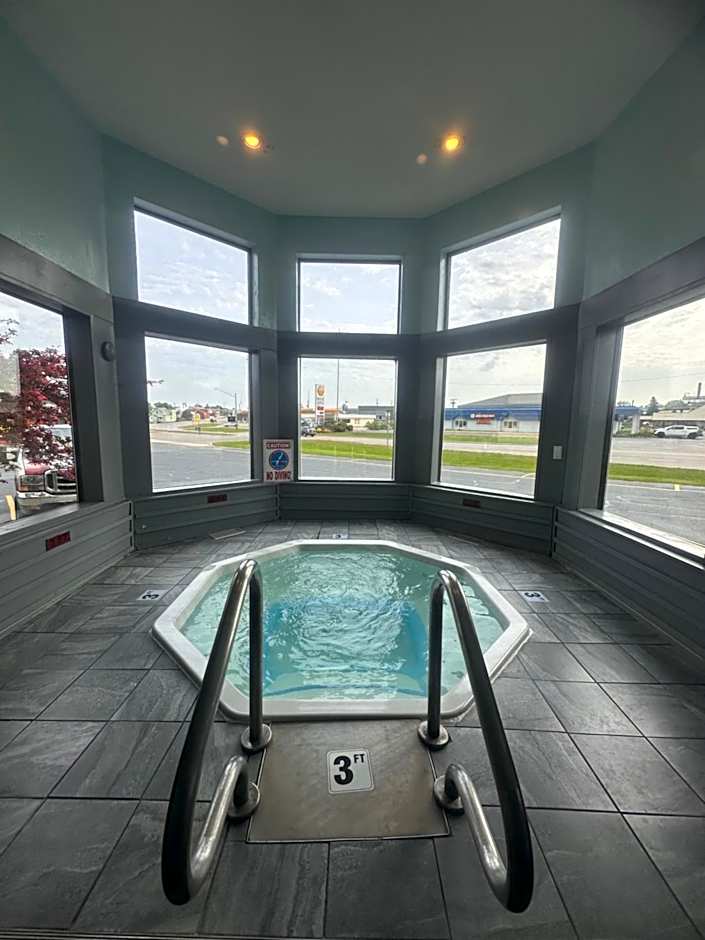 Pictured Rocks Inn and Suites